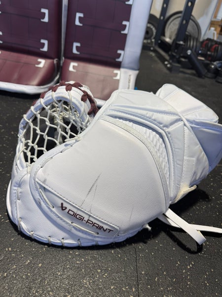 2025 Bauer Regular Pro Stock (New) digi print gloves