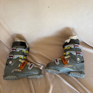 Unisex Salomon mondo 24.5 All Mountain Ski Boots (Used)