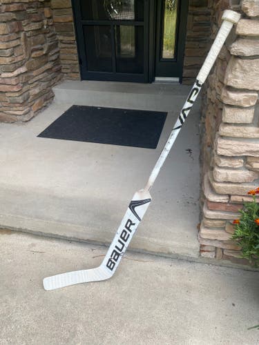 FULL RIGHT Intermediate Bauer Vapor X900 Goalie Stick 23" Paddle (Used)
