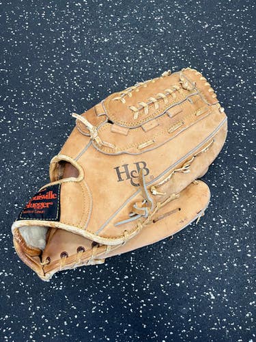 Used Wilson AD425 Z105 BB/SB Glove RH Throw Brown 10 1/2" 11849-S000030821