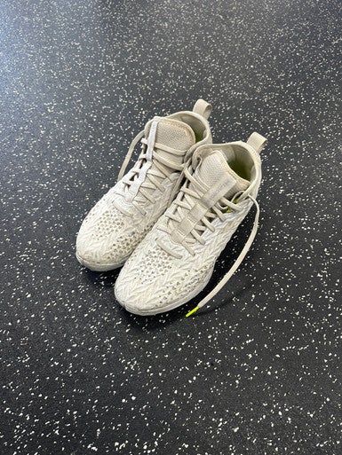 Used Under Armour LAX Cleats Mens White Senior 8 11849-S000030803