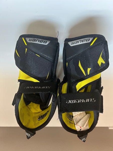 Junior Medium Bauer supreme 3s Elbow Pads (Used)