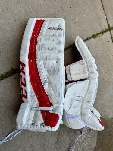 2014 Small CCM Extreme Flex Pro Goalie Leg Pads Pro Stock (Used)
