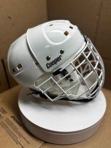VINTAGE COOPER SK2500 LARGE HASEK CAGE HOCKEY HELMET
