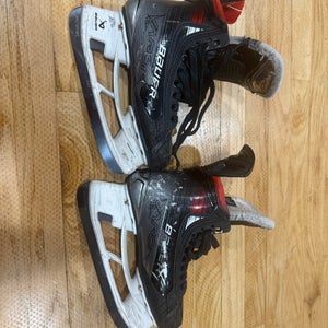 Bauer Vapor X5 Pro Hockey Skates Regular Width Size 3.5 (Used)