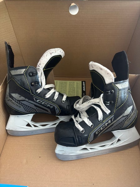 2023 CCM Tacks AS560 Hockey Skates Regular Width 12 (Used)