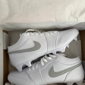 Men's Size M 11.0 (W 12.0) Jordan Molded Cleats (New)