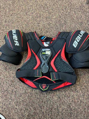 Men's Medium Senior Bauer Vapor Shift Pro Shoulder Pads (New)