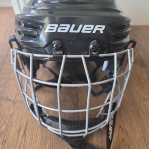 Youth Bauer Prodigy Helmet with cage (Used)