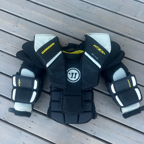 Large/Extra Large Warrior RX3E+ Goalie Chest Protector (Used)