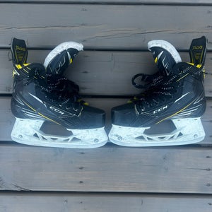 CCM Tacks 6052 Hockey Skates 6 (Used)