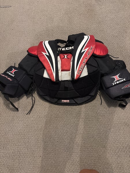 Medium Itech 4.8 Goalie Chest Protector Pro Stock (Used)