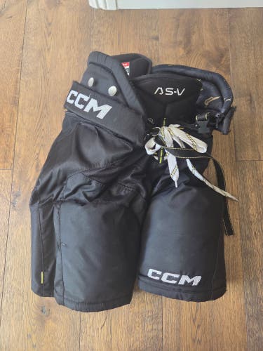 Junior Large CCM Tacks AS-V Hockey Pants