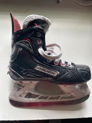 2024 Bauer Vapor X LTX Pro Hockey Skates Size 1.5 (Used) 2 sets of blades