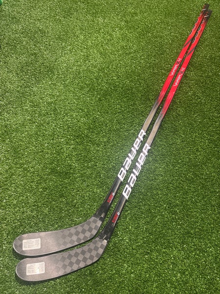 Senior Bauer Vapor X4 Hockey Stick 70 Flex Right Handed P28 (New) 2PACK