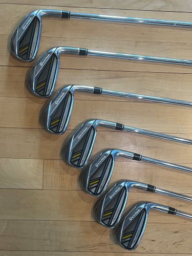 Men's 2017 TaylorMade Rocketbladez Right Handed Iron Set Regular Flex Steel Shaft (Used)