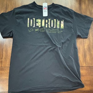 Detroit Lions Men's Large Black/Camo Short Sleeve Logo T-shirt NWT