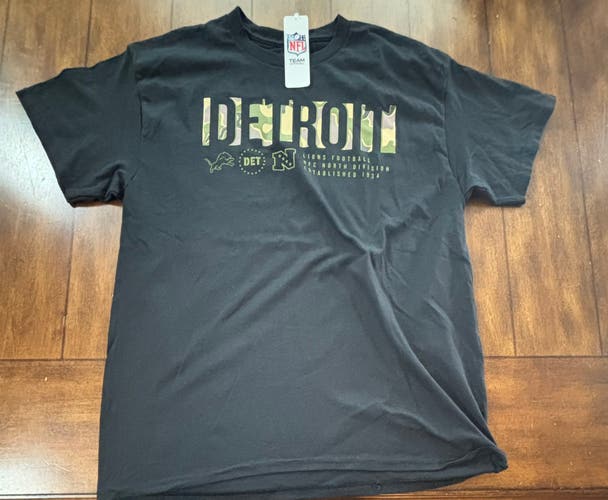 Detroit Lions Men's Large Black/Camo Short Sleeve Logo T-shirt NWT