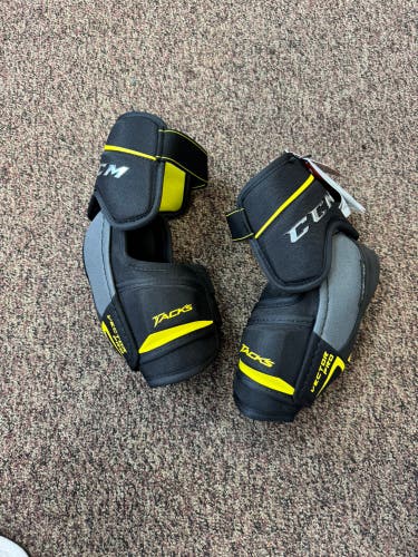 Senior Extra Large CCM Elbow Pads (New)