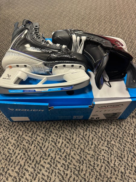 Bauer Vapor Flylite Hockey Skates Size 5 (New)
