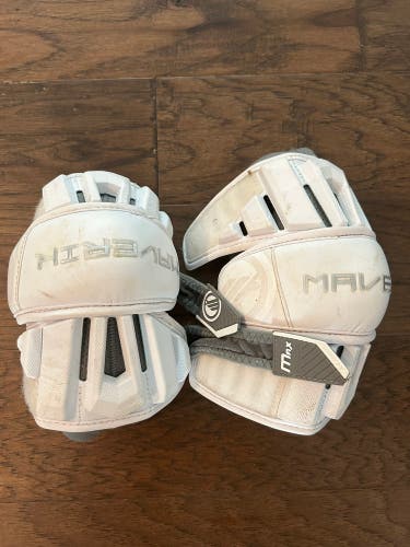 Medium Adult Maverik Max Arm Pads (Used)