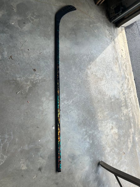 Junior Bauer Twitch Left Hand Hockey Stick P28 (Used)