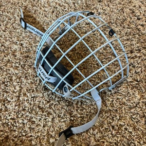 Small Bauer True Vision Full Cage (Used)