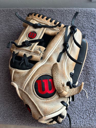 Wilson A450 RH Infield Baseball Glove 11.5" (Used)