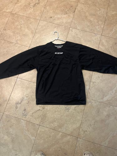Black Medium Men's CCM Shirt (Used, Like New)