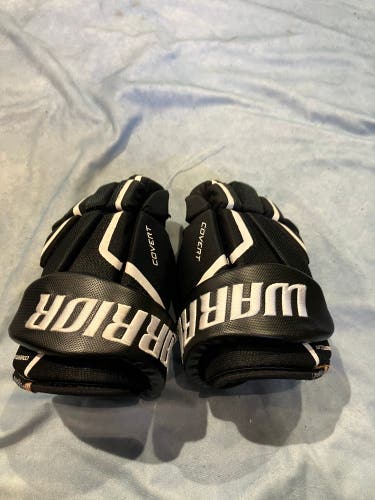 Black Youth Warrior Covert QR5 Pro Gloves 8" (Used)