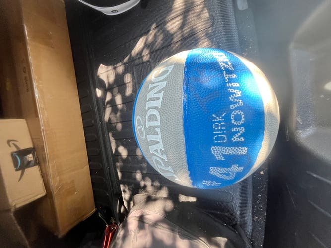 Spalding Dallas Mavericks Dirk Nowitzki Basketball Signed Replica