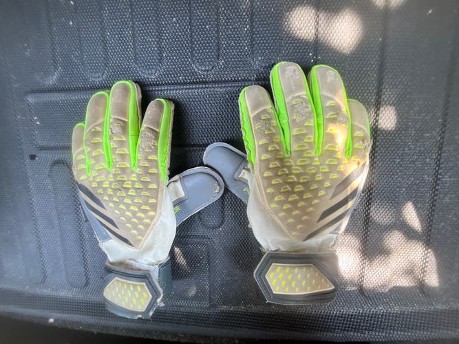Adidas Predator Goalkeeper Gloves Size 6 Soccer/GK Gloves