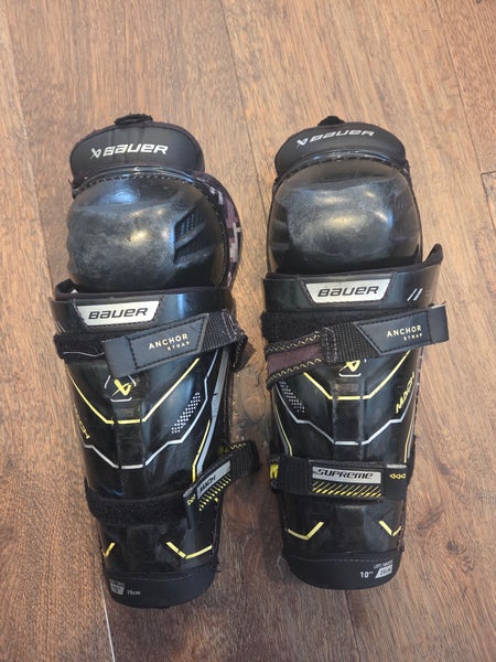Junior Bauer Supreme Mach 10" Shin Pads