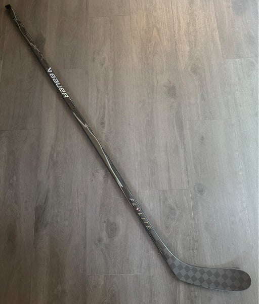 Bauer Vapor FlyLite Left Hand Hockey Stick P28 (New)