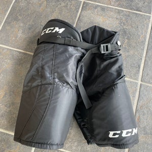 Black Youth Large CCM LTP Hockey Pants (Used)
