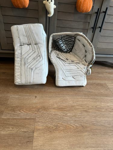Vaughn Regular (Used)
