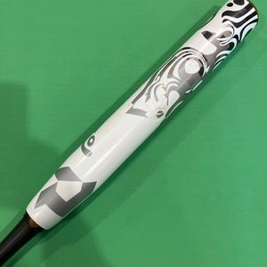 2023 DeMarini Whisper Composite Bat (-10) Composite 23 oz 33" (Used)