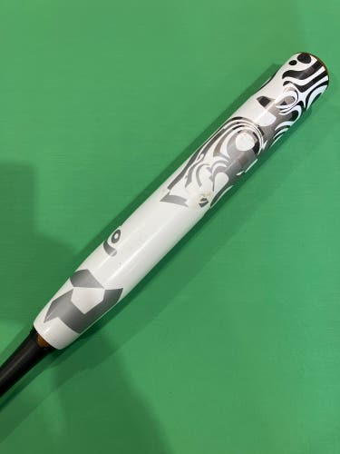 2023 DeMarini Whisper Composite Bat (-10) Composite 23 oz 33" (Used)