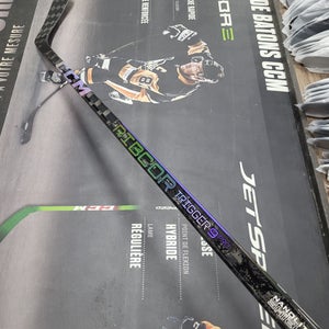P29 | 90 Flex NEW! Senior CCM RibCor Trigger 9 Pro Right Handed Hockey Stick P29 Pro Stock