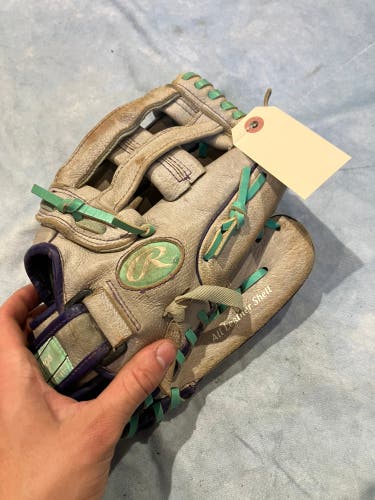 Gray Rawlings WFP120 RH Softball Glove 12" (Used)