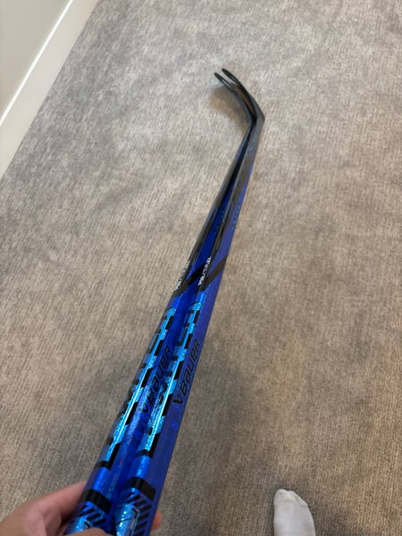 Senior Bauer Twitch Right Handed Hockey Stick P92 (New)