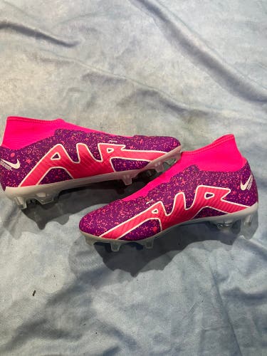 Purple Women's Size W 7.0 Nike Mercurial Superfly Cleats (New)