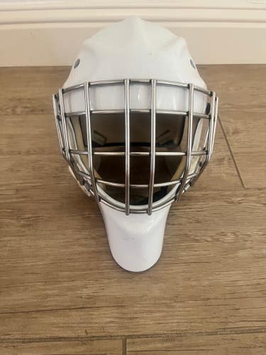 Intermediate 2023 Small Sportmask T3 Goalie Mask (Used)
