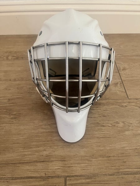 Intermediate 2023 Small Sportmask T3 Goalie Mask (Used)
