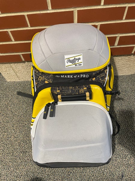 Gray Rawlings Bags & Batpacks Player (Used)