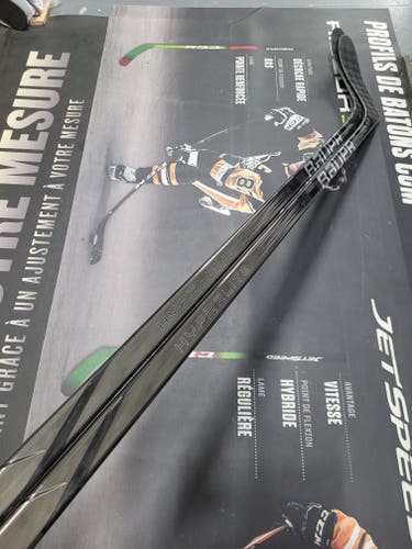 2 PACK | Custom P28 | 77 Flex NEW! Senior Bauer Vapor Hyperlite 2 Left Hand Hockey Stick Pro Stock