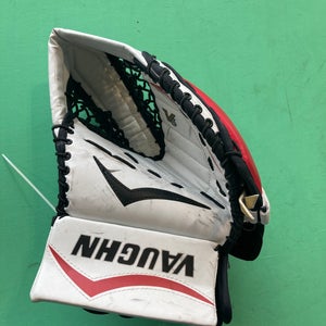 White Junior Vaughn Velocity V6 Goalie Gloves & Blockers Regular (Used)