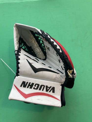White Junior Vaughn Velocity V6 Goalie Gloves & Blockers Regular (Used)