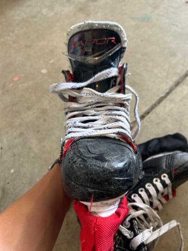 2023 Bauer Vapor 4 Hockey Skates 8 (Used)