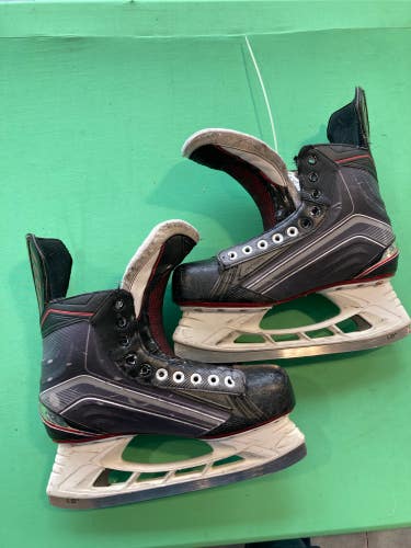 Senior Bauer Vapor X600 Hockey Skates Regular Width 9.5 (Used)